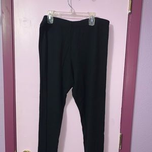 4 pairs of Leggings black and gray and red floral
